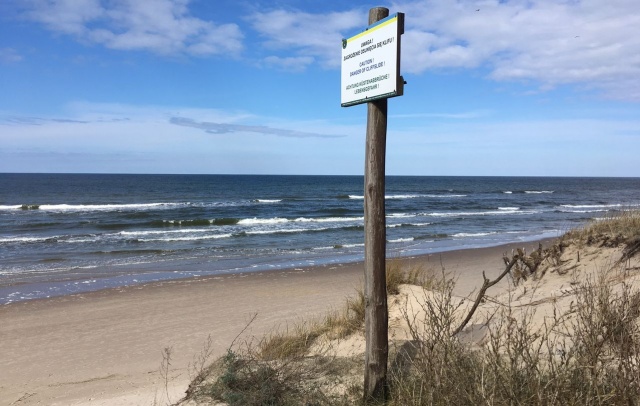 Zejście na plaży w Świętouściu, fot. S. Orlik 21.04.2017