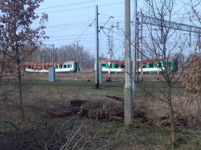 Stare wagony przy stacji w Podjuchach - fot.Słuchacz 12.04.2018