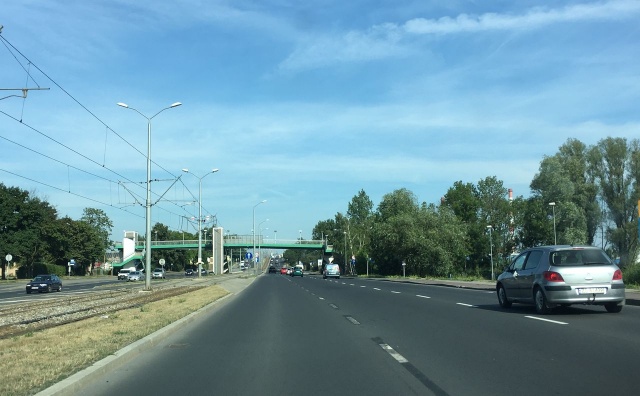 Pozostałości po bus-pasie znika z Gdańskiej i Eskadrowej, fot. S. Orlik 28.06.2018