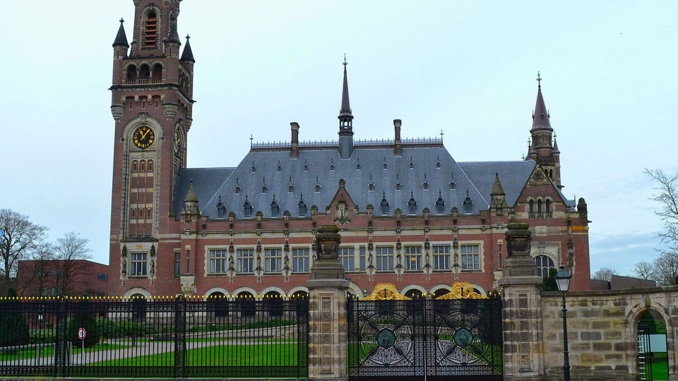 Siedziba Międzynarodowego Trybunału Sprawiedliwości w holenderskiej Hadze. Jest to główny organ sądowy ONZ. Fot. Wikipedia / Wouterjanss (CC BY-SA 3.0)