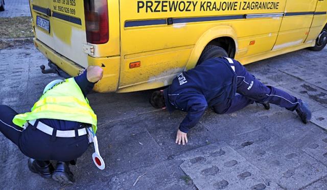 Fot. Łukasz Szełemej [Radio Szczecin] Policja bierze się za kierowców busów, którzy łamią prawo [ZDJĘCIA]