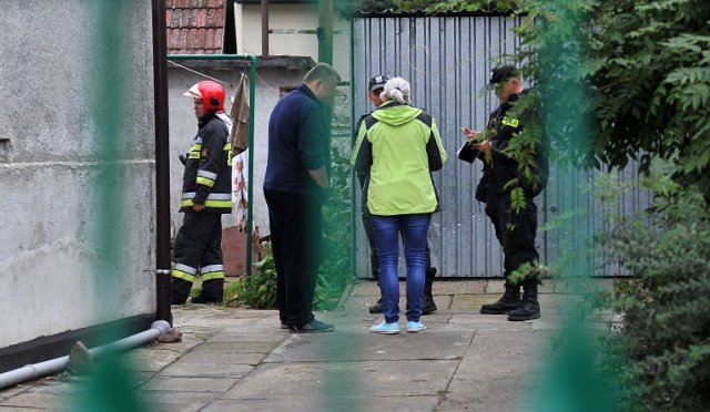 Jedna osoba została ranna w wybuchu gazu przy ulicy Różanej w Szczecinie. Fot. Łukasz Szełemej [Radio Szczecin] Wybuch gazu na Gumieńcach