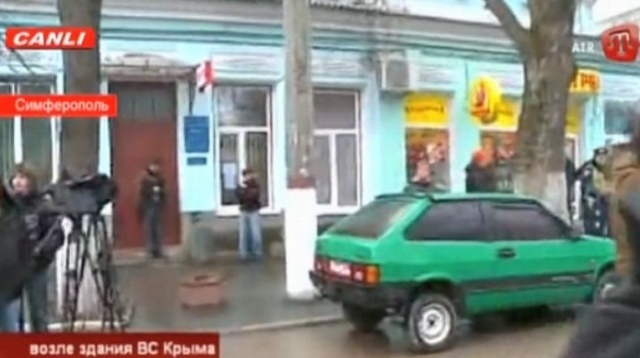 Rosyjskie oddziały jadą na Krym [WIDEO]
