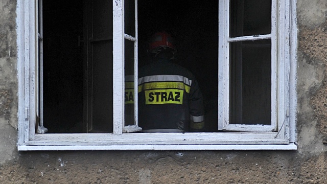 Jedna osoba zginęła w pożarze na ulicy Ku Słońcu. Fot. Łukasz Szełemej [Radio Szczecin] Tragiczny pożar na Ku Słońcu