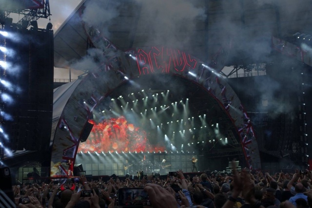 80 tysięcy osób usłyszało największe hity zespołu AC/DC na koncercie w Berlinie. Fot. Piotr Sikora [Radio Szczecin] Fantastyczna uczta muzyczna z Radiem Szczecin [ZDJĘCIA]