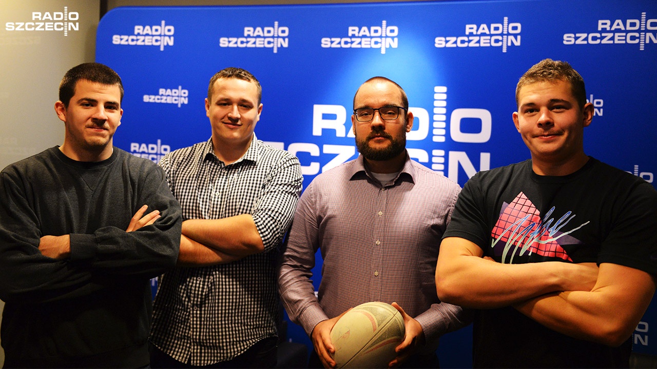 Zawodnicy szczecińskiego klubu rugby Kaskada przyłączają się do akcji "Movember". Fot. Maciej Myszkowiak [Radio Szczecin]