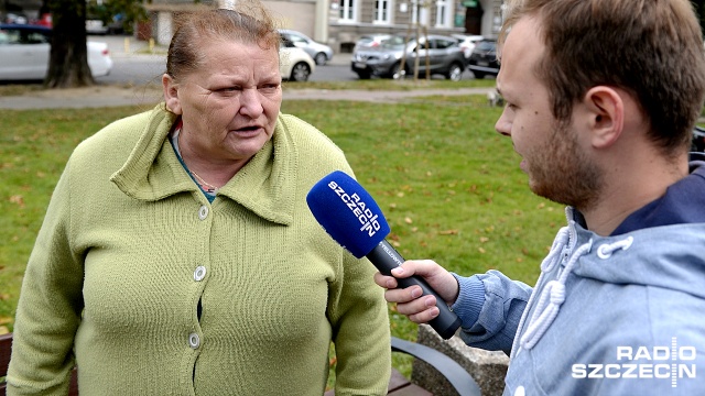 Matka jednego z aresztowanych rolników. Fot. Jarosław Gaszyński [Radio Szczecin] "Zatrzymanie rolników to próba zastraszenia innych" [WIDEO, ZDJĘCIA]