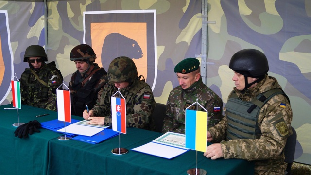 Ćwiczenia przygotowują Błękitną Brygadę do przejęcia dowództwa nad grupą bojową Unii Europejskiej. Fot. 12 SDZ Błękitna Brygada ze Szczecina przejmie dowodzenie w UE [ZDJĘCIA]