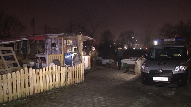Ilu bezdomnych jest w Szczecinie Ruszyło nocne liczenie [WIDEO]