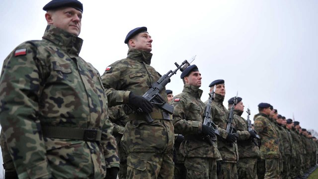 Wojskowi NATO świętowali na Wałach. Rośnie znaczenie jednostki [ZDJĘCIA, WIDEO]