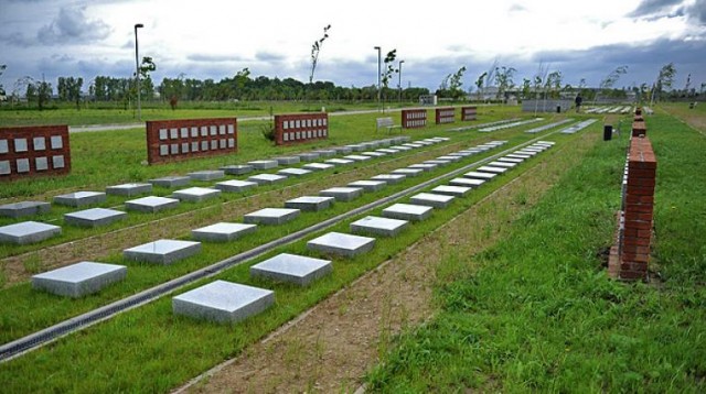 Miasto zaniedbało nowy cmentarz Szczecinianie się skarżą