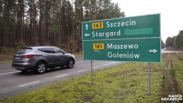 Szczeciński powoli znika z drogowskazów. Zostaje Stargard