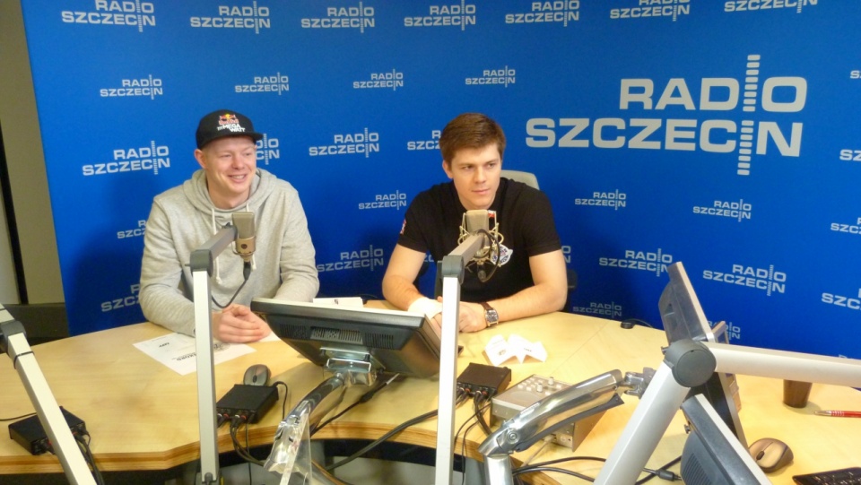 Marcin Karolewicz Konrad Zasztowt w studiu Radia Szczecin. Fot. Michał Król [Radio Szczecin]