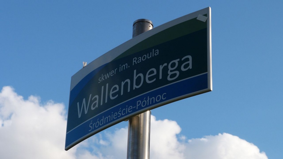 Teren przy kładce koło Manhattanu nosi od teraz imię Raoula Wallenberga. Fot. Wojciech Zagaj [Radio Szczecin]