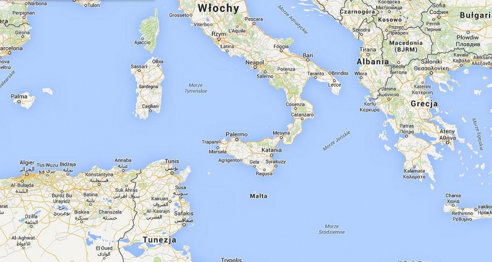 Katastrofa w Cieśninie Sycylijskiej na Morzu Śródziemnym. Zatonął kuter z uchodźcami z Libii. Płynęli do Włoch. Fot. google.pl/maps