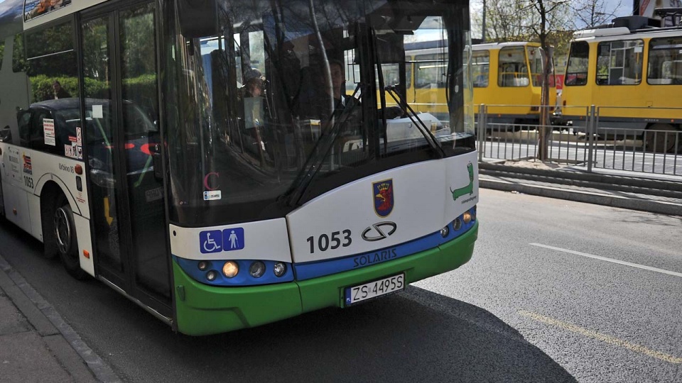 Zarząd Dróg i Transportu Miejskiego wprowadza zmiany w kursowaniu kilku linii autobusowych. Fot. Łukasz Szełemej [Radio Szczecin]