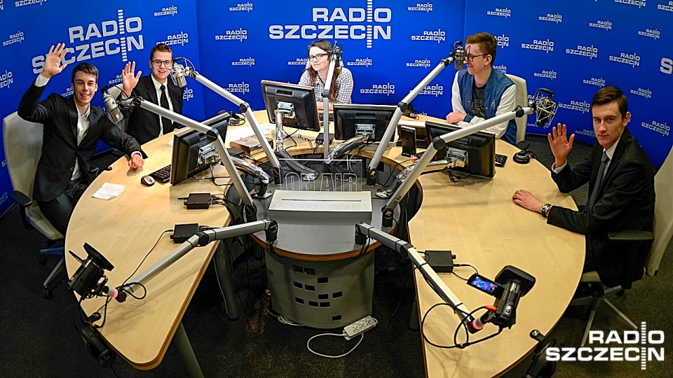 Szymon, Bartek i Filip z I LO w Szczecinie. Fot. Jarosław Gaszyński [Radio Szczecin]