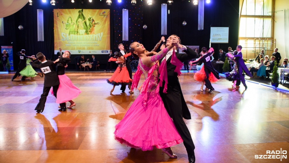 Dwieście par tanecznych wzięło udział w IX Międzynarodowym Słonecznym Turnieju Tańca Sportowego. Fot. Konrad Nowak [Radio Szczecin]