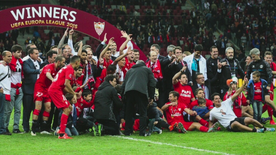 FC Sevilla pokonała Dnipro Dniepropietrowsk w finale piłkarskiej Ligi Europy. Fot. Foto Olimpik/x-news