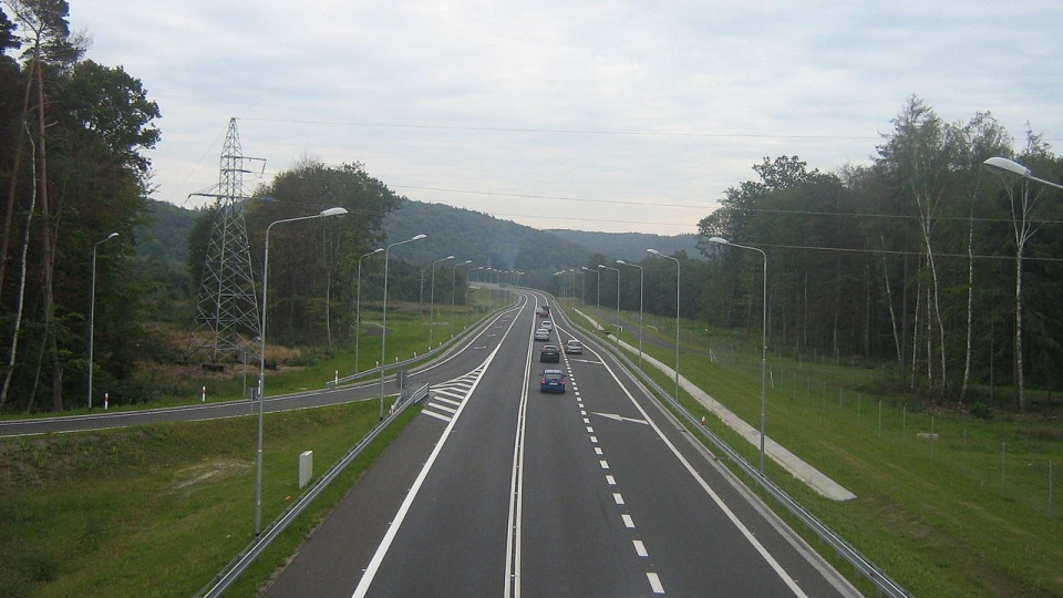 Droga ekspresowa S3 - obwodnica Międzyzdrojów o długości 2,9 km, otwarta 20 czerwca 2008. Fot. www.wikipedia.org / Radosław Drożdżewski (Zwiadowca21)
