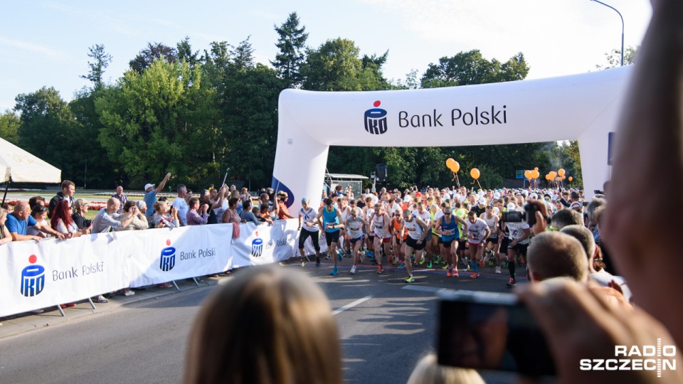 Start 36. PKO Półmaratonu w Szczecinie. Fot. Konrad Nowak [Radio Szczecin]