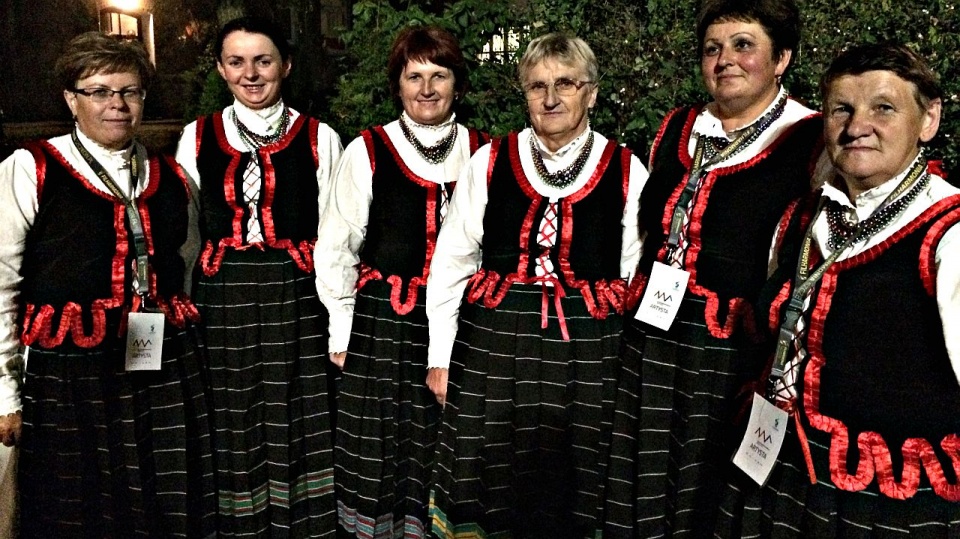 W kategorii zespoły śpiewacze pierwsze miejsce zajęła grupa "Babeczki" z Zawitały. Fot. Wojciech Zagaj [Radio Szczecin]
