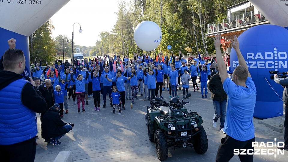Blisko 160 osób wystartowało w urodzinowym biegu Radia Szczecin w Świnoujściu. Fot. Jarosław Gaszyński [Radio Szczecin]