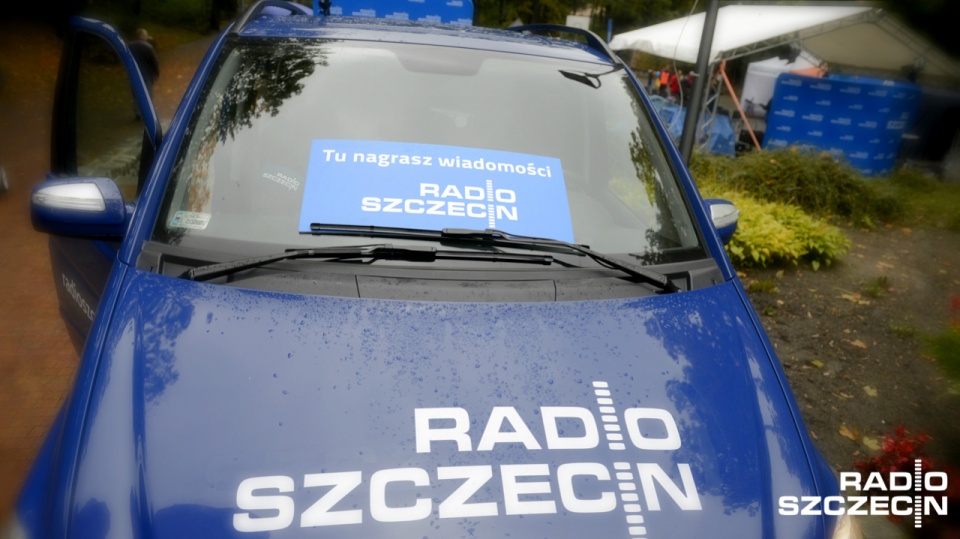 Słuchacze Radia Szczecin zostali naszymi dziennikarzami i przeczytali serwis informacyjny o godzinie 18. Fot. Jarosław Gaszyński [Radio Szczecin]