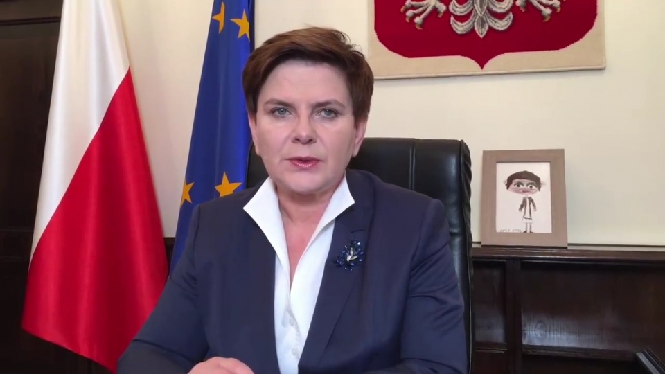 Premier Beata Szydło w swoim Facebookowym wystąpieniu stwierdziła jednak, że sprawa przyjęcia uchodźców nie jest taka prosta. Fot. www.facebook.com/BeataSzydlo