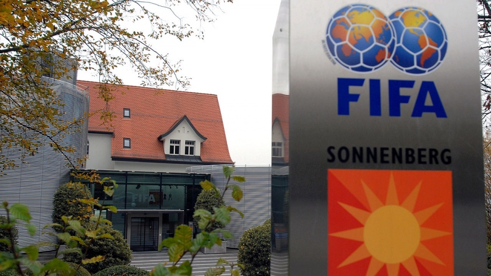 Szefowie piłkarskich federacji FIFA i UEFA zawieszeni na osiem lat. Fot. www.wikipedia.org / Marcello Casal Jr./ABr