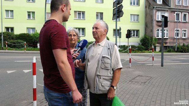 Fot. Marcin Kokolus [Radio Szczecin] Chcą odwołać burmistrza. Zbierają podpisy [ZDJĘCIA]