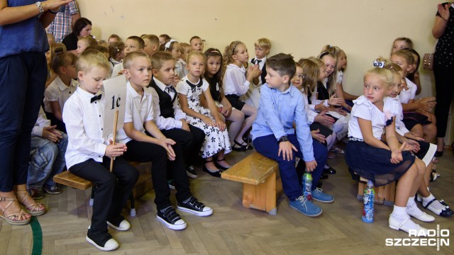 mały uczeń PIERWSZA KLASA. Szczecin będzie zachęcał rodziców sześciolatków, by posłali dzieci do szkół