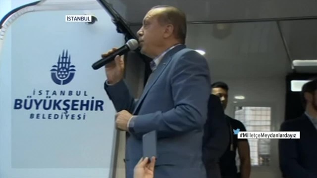 Prezydent Turcji wskazuje winnego puczu i chce jego ekstradycji [WIDEO]