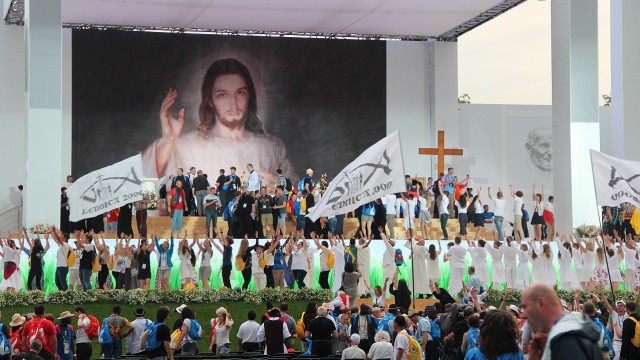 Finał ŚDM. Młodzi w Brzegach na mszy z papieżem [WIDEO]