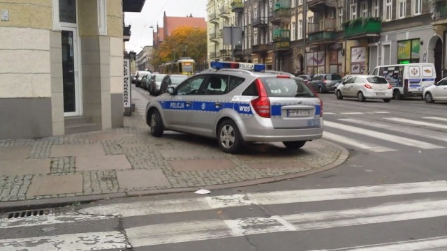 Interwencja z Jagiellońskiej bez konsekwencji dla policjantki [WIDEO]