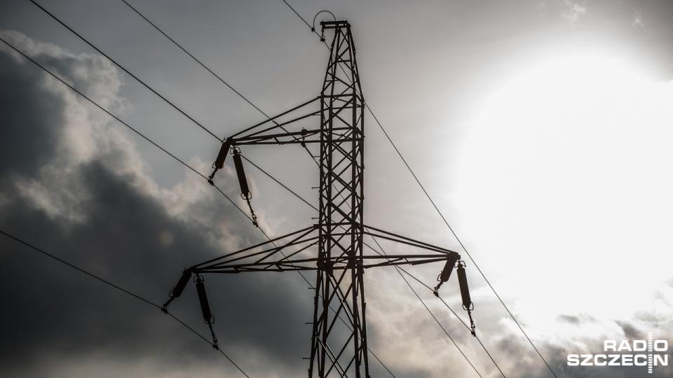 Energetycy usunęli awarię prądu, która dotknęła w nocy mieszkańców wsi Moczyły w gminie Kołbaskowo. Fot. Konrad Nowak [Radio Szczecin/Archiwum]