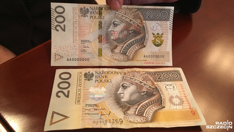 Banknot 200-złotowy z Zygmuntem Starym po liftingu wchodzi w piątek do obiegu. Fot. Anna Łukaszek [Radio Szczecin]