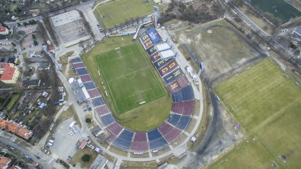 Stadion miejski w Szczecinie, na którym swoje mecze rozgrywa Pogoń. Fot. Piotr Sawiński [Radio Szczecin]