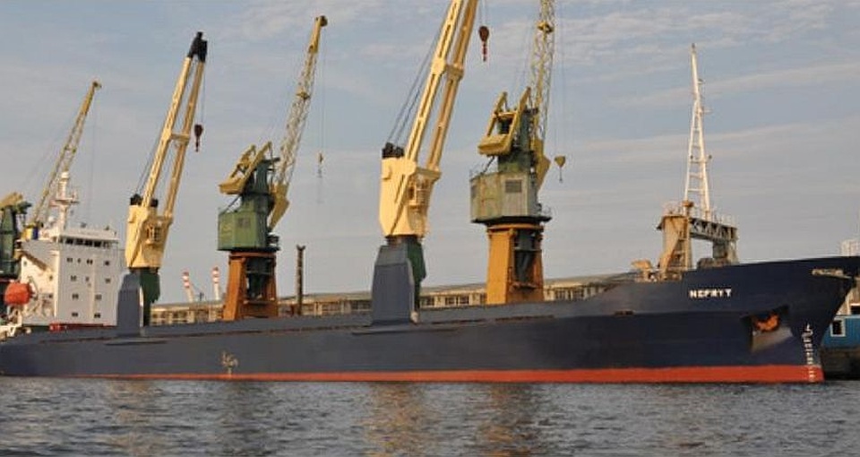 Prawie 100 tysięcy dolarów za śmierć marynarza - prawnicy rodzin dwóch ofiar, które zginęły na statku Nefryt wzywają agencję pracy do wypłaty odszkodowania. Fot. euroafrica.com.pl