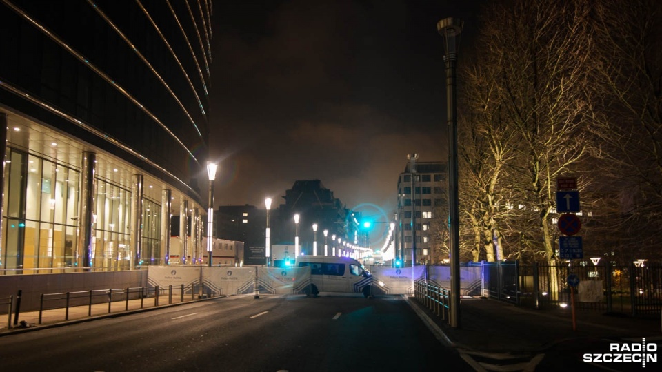 Puste restauracje i chodniki, pozamykane ulice - tak wygląda Bruksela niecałą dobę po zamachach terrorystycznych. Fot. Konrad Nowak [Radio Szczecin]