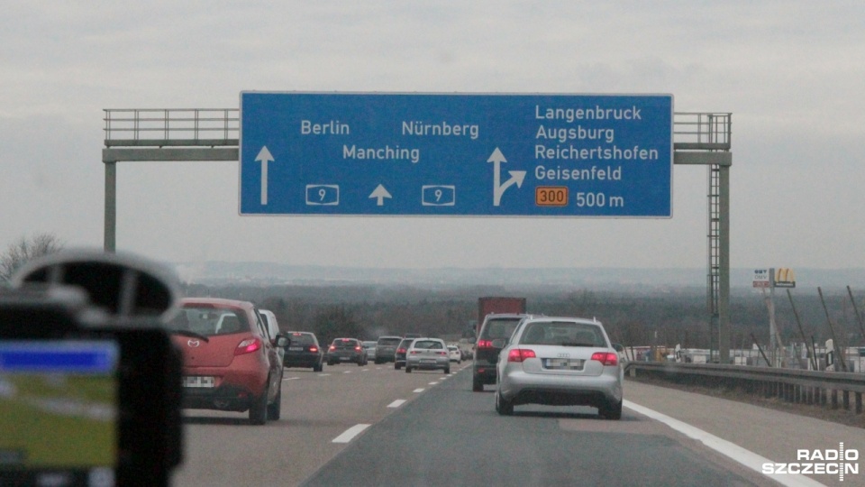 Nie wprowadzajcie opłat za autostrady - apeluje Komisja Europejska do Niemiec. Brukseli nie podoba się to, że samochody z Niemiec będą de facto zwolnione z myta. Fot. Piotr Kołodziejski [Radio Szczecin/Archiwum]