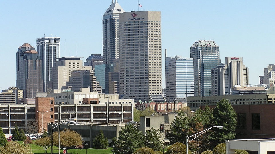 Indianapolis to stolica i największe miasto stanu Indiana w Stanach Zjednoczonych. Fot. www.wikipedia.org / Jasssmit