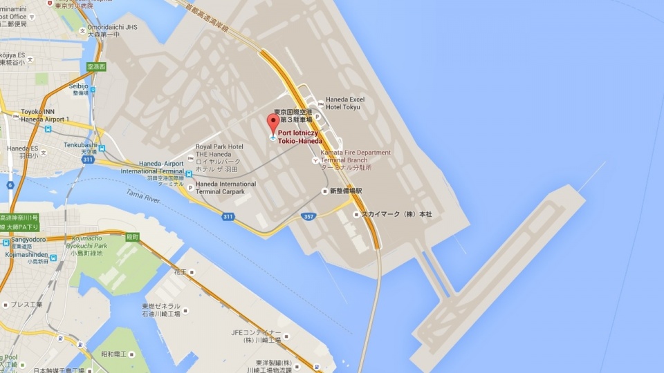300 pasażerów i kilkunastu członków załogi ewakuowanych z pokładu samolotu koreańskich linii lotniczych na lotnisku w Tokio. Fot. www.google.pl/maps