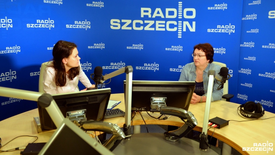 Małgorzata Szymankiewicz w studiu Radia Szczecin. Fot. Piotr Rakowski [Radio Szczecin]