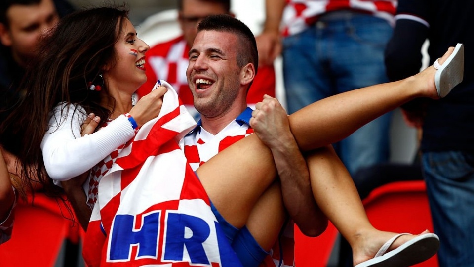Chorwaccy kibice na stadionie w Paryżu. Mat. www.twitter.com/UEFAEURO