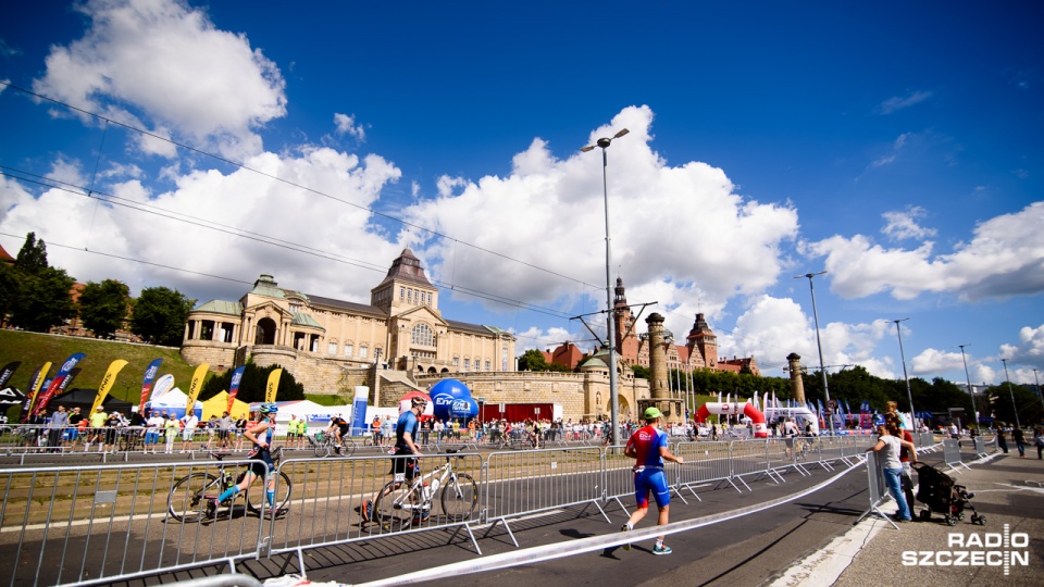 Tegoroczny Triathlon Szczecin jest największym w trzyletniej historii organizacji zawodów z cyklu Enea Triathlon Tour w stolicy Pomorza Zachodniego. Fot. Konrad Nowak [Radio Szczecin]