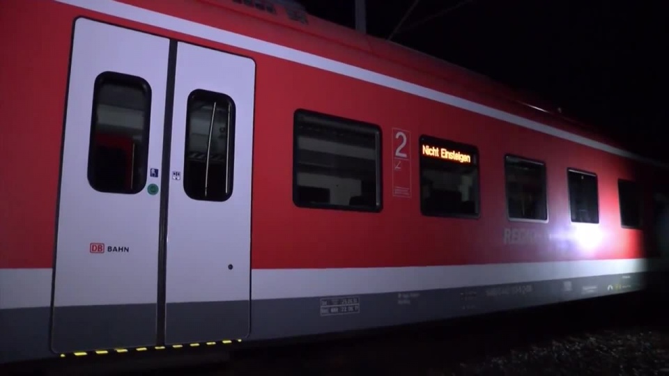 Do ataku doszło w poniedziałek wieczorem w pociągu w Würzburg na południu Niemiec. Fot. RUPTLY/x-news