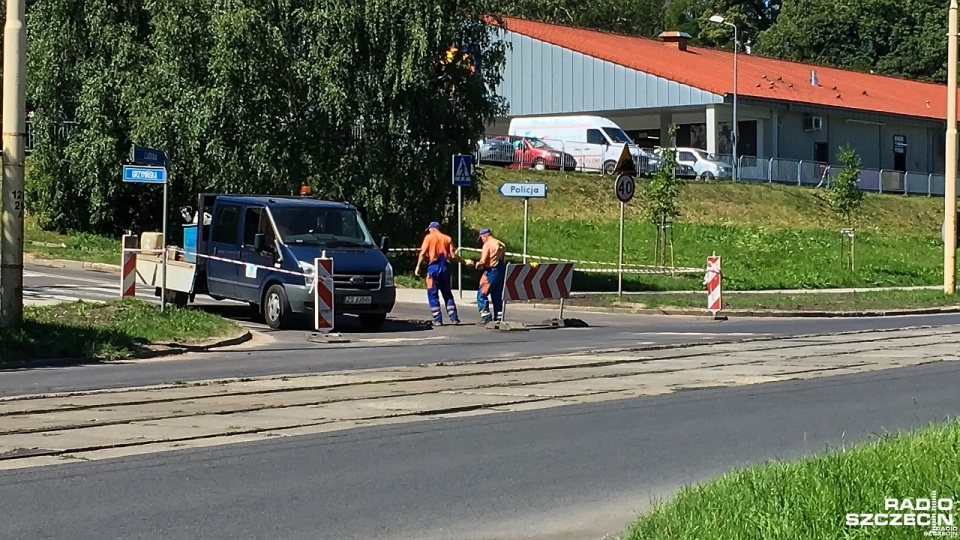 Samochód straży pożarnej został już wyciągnięty. Fot. Michał Miarka [Radio Szczecin]