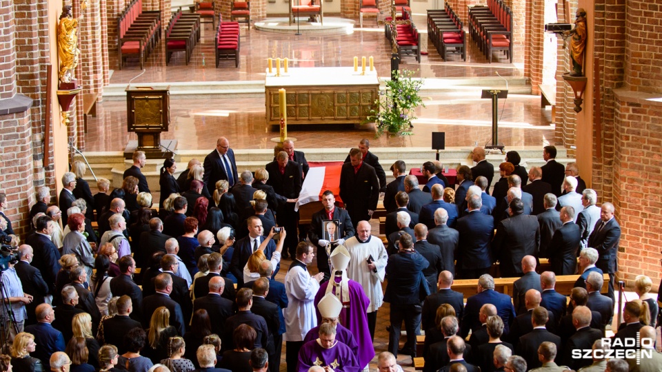 Uroczystości pogrzebowe Piotra Jani w szczecińskiej katedrze. Fot. Konrad Nowak [Radio Szczecin]
