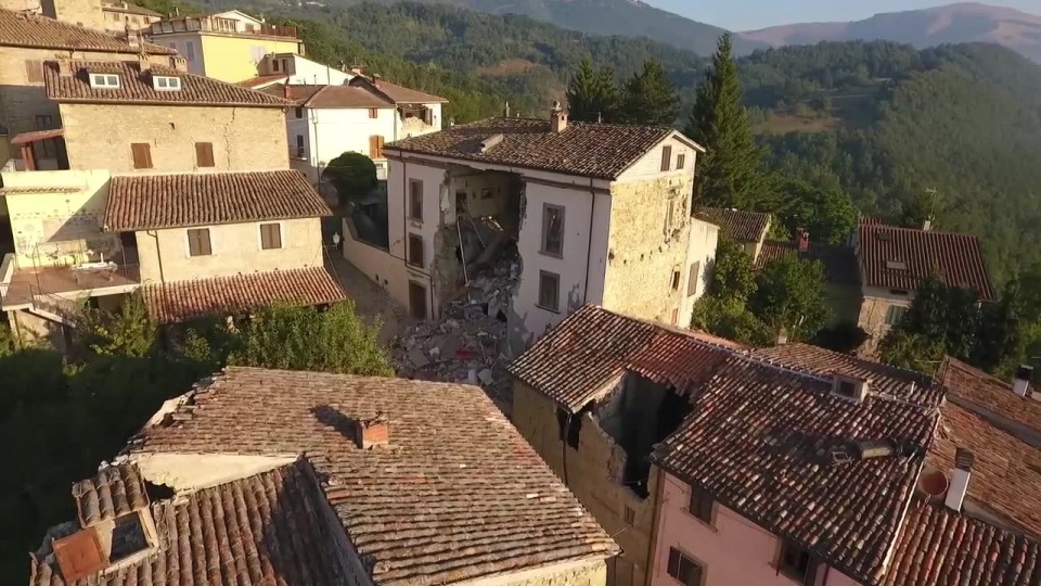 Do trzęsienia ziemi we Włoszech doszło w środę. Fot. RUPTLY/x-news